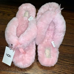 NWT UGG Pink Soft Flip Flop